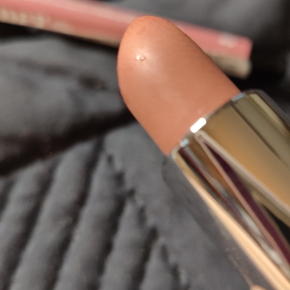 Farmasi make up combo - Picture 8 of 12